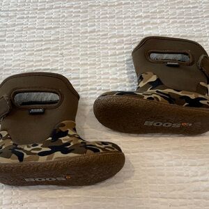 Bogs Kids Olive & Camo Waterproof Boots